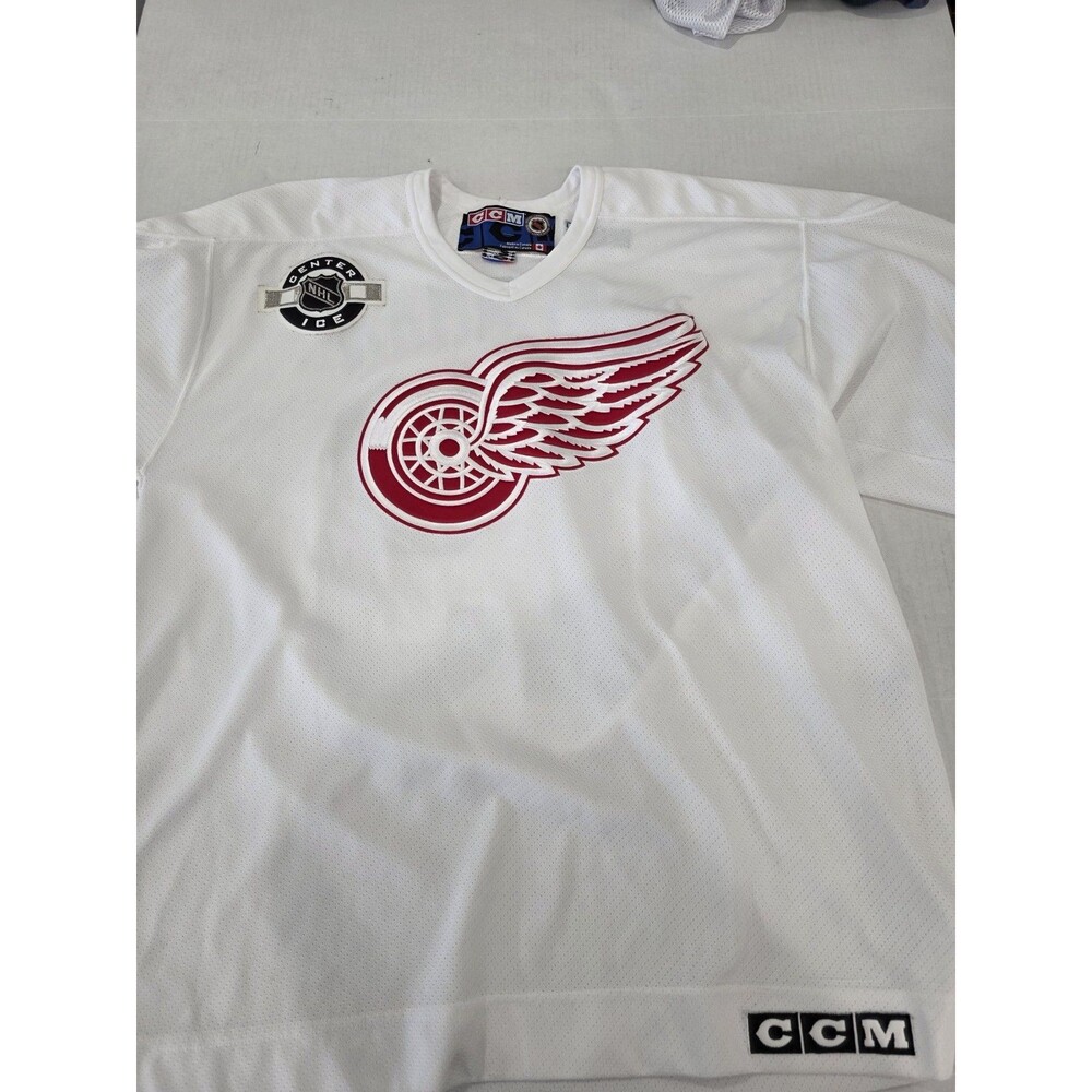 Red Wings Center Ice Jersey With Yzerman